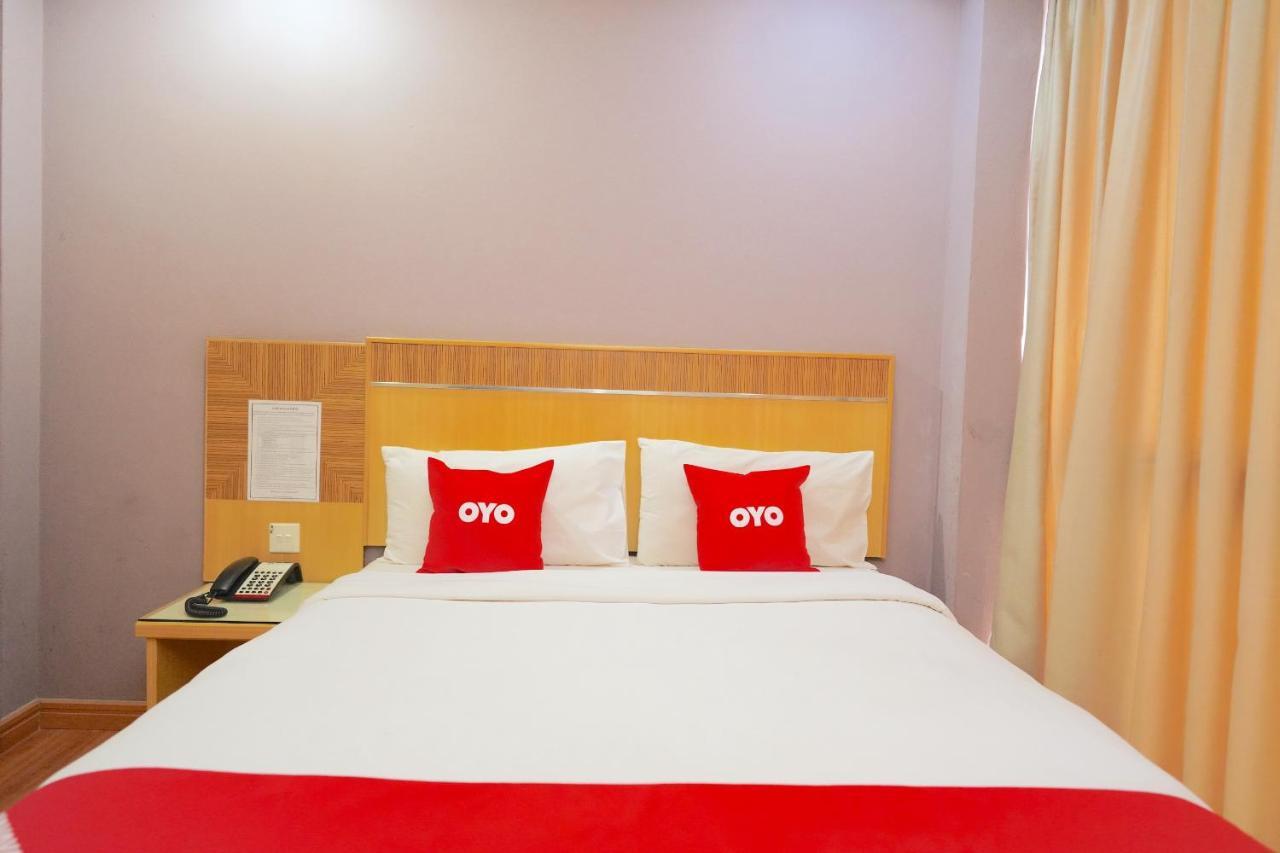 Oyo 89866 Houz Inn Bintulu Exterior photo